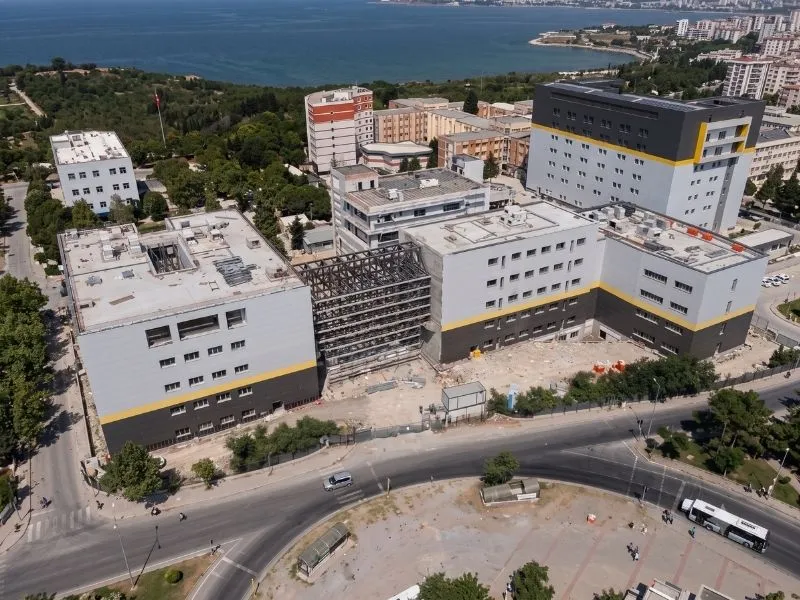 İSTANBUL ÜNİVERSİTESİ MÜHENDİSLİK FAKÜLTESİ